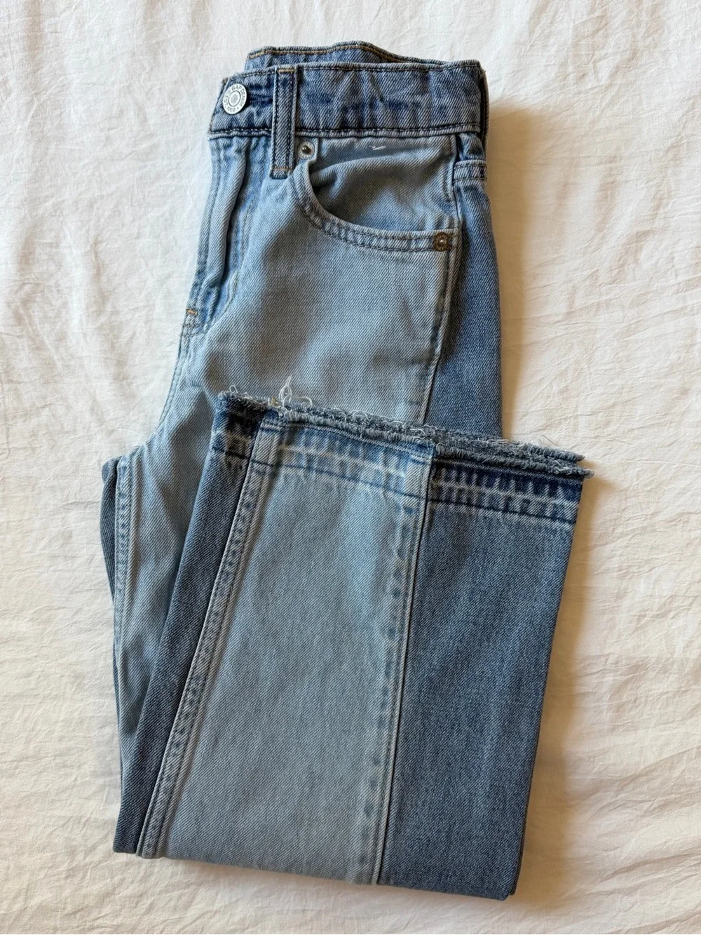 GapKids Girls Low Stride Wide Leg Jeans Size 6 Raw Hem